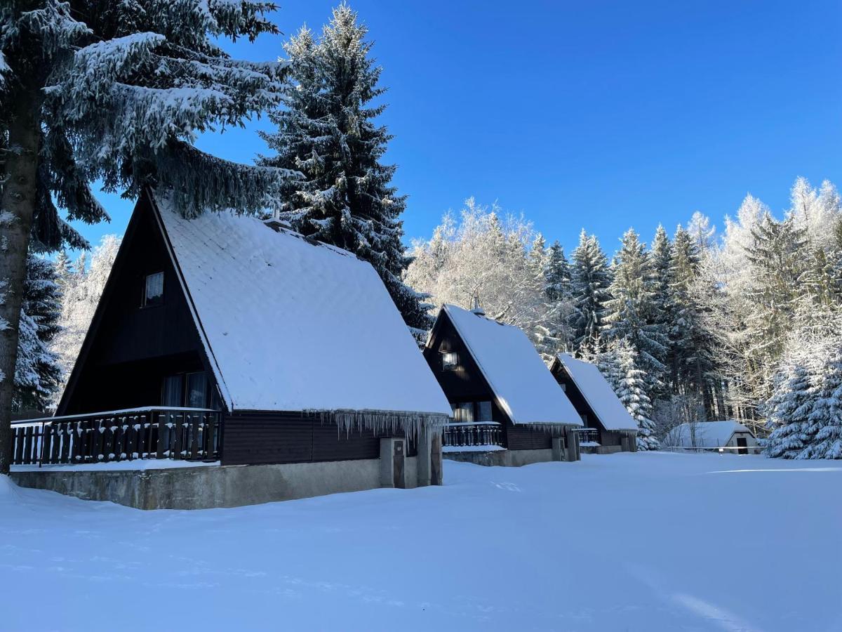 Hotel A Penzion Pegas Vlachovice Exterior foto